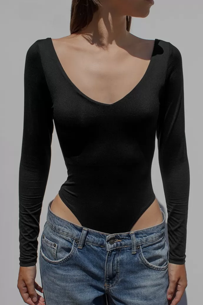 Subdued Body scollo a V^Donna Body