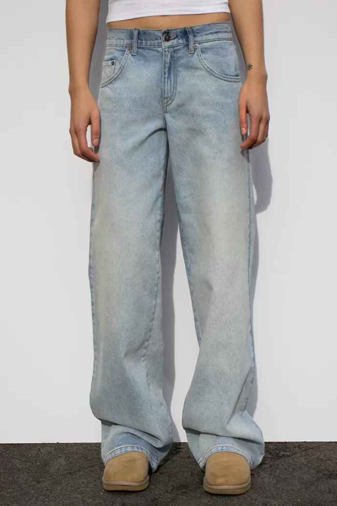 Subdued Jeans Wings^Donna Graphics